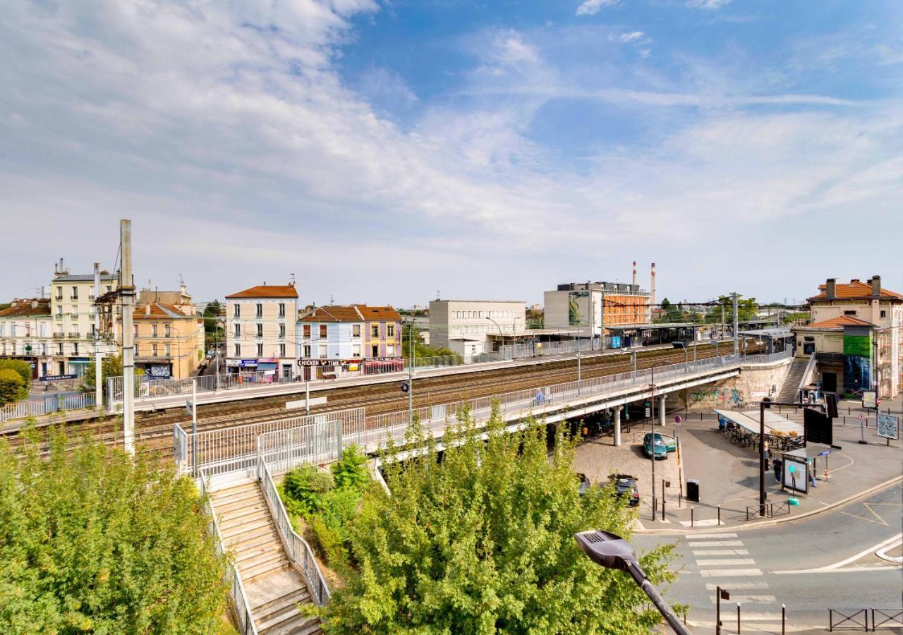 Au Pied De La Gare Aux Portes De Paris Витри-сюр-Сен Экстерьер фото
